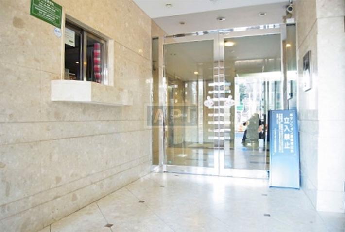  |  Exterior photo 03