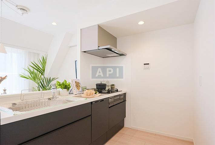  |  Interior photo 03