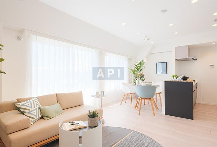  |  Interior photo 12